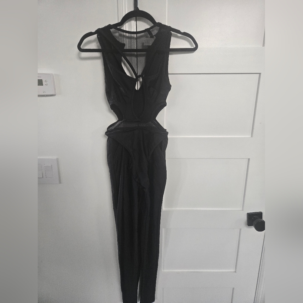 Elegant Black Sleeveless Dress